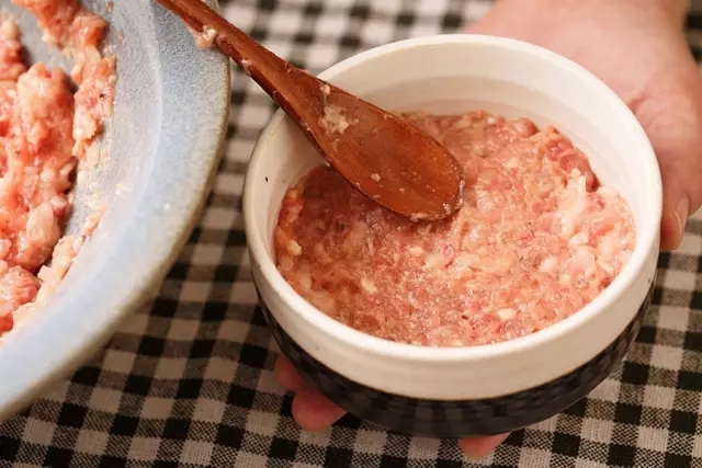 没吃完的汉堡怎么做法好吃,米汉堡要如何制作