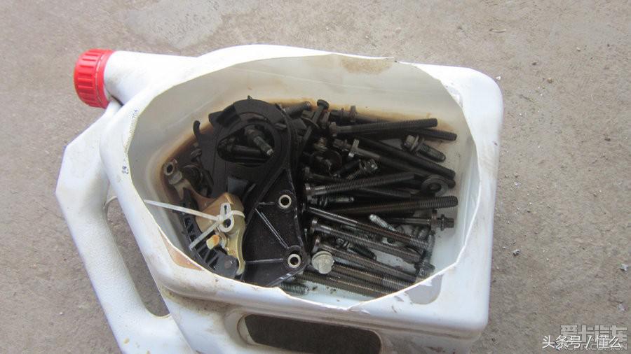 宝马320li发动机烧机油怎么修,宝马320i烧机油最佳解决方案