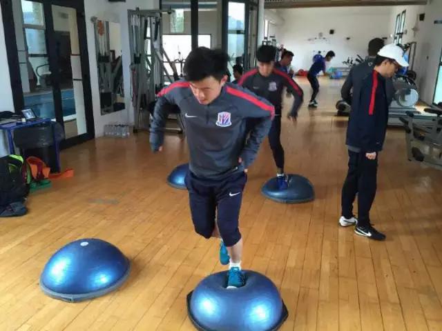 曼萨诺重返中超,曼萨诺为什么离开申花