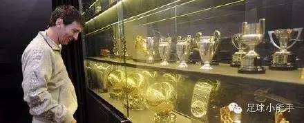 昨晚意甲扎堆爆冷！今日看点：国际足联金球奖+派系关系更新