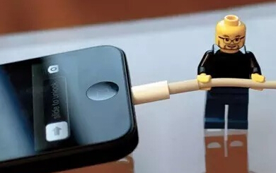 你这样的充电方式，正在让你的iPhone慢性自杀。