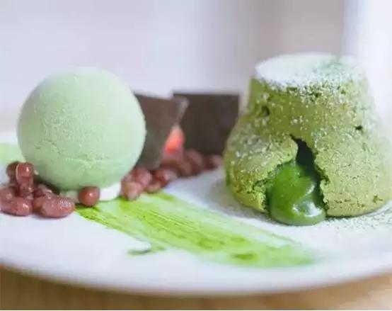 打个飞的去九龙吃10元米其林小吃