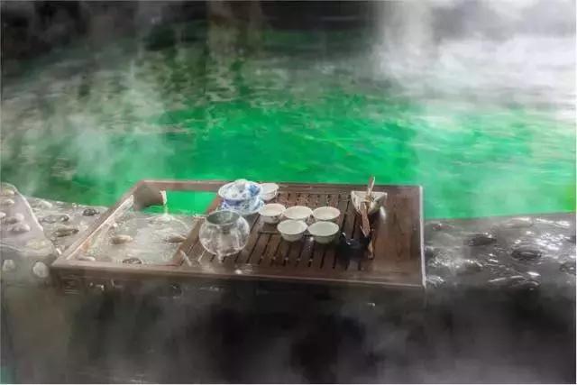 堵在路上别着急,堵在高速上不要慌