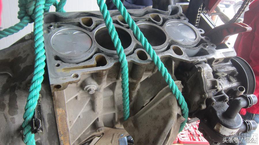 宝马320li发动机烧机油怎么修,宝马320i烧机油最佳解决方案