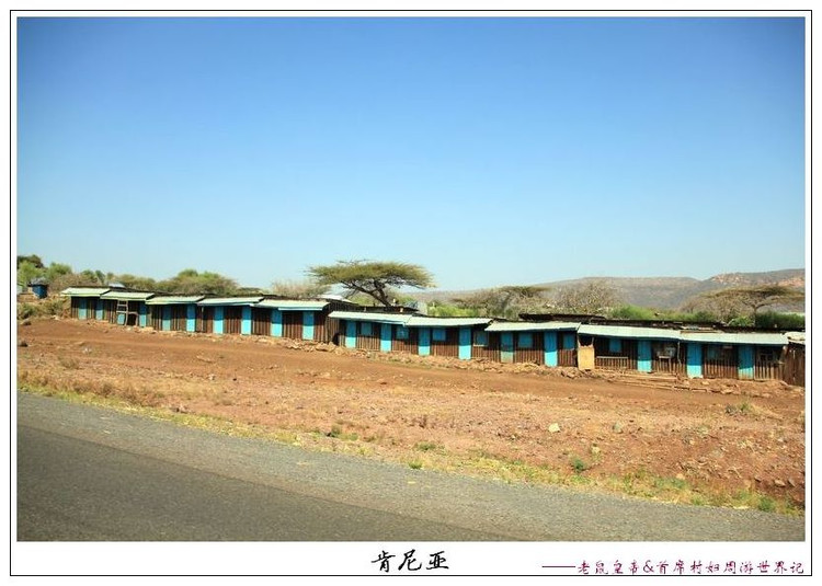 车上拍的路边风景，最真实的反映了一个国家人民的生存现状