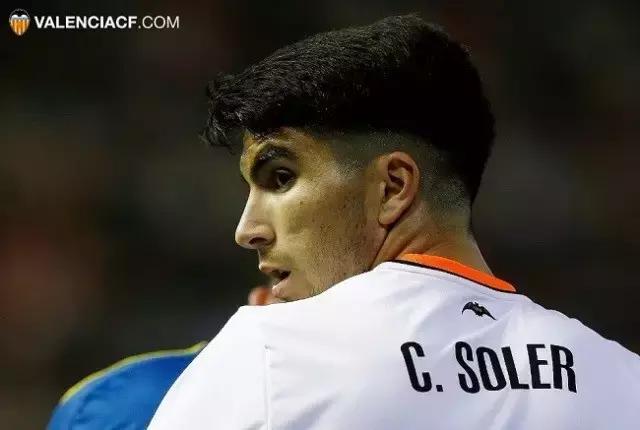 卡洛斯索莱尔欧洲杯,卡洛斯索莱尔入选西班牙