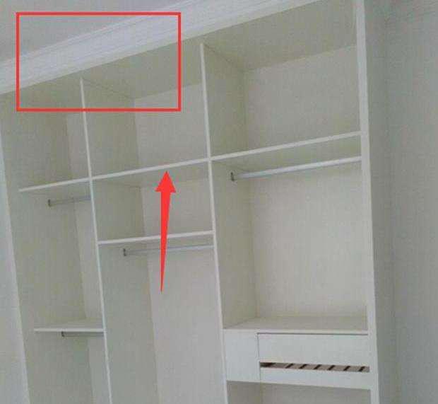 衣柜石膏线裂了怎么办,衣柜顶石膏线掉了怎么补救