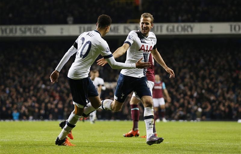 蝙蝠侠大战超人口碑两极分化,蝙蝠侠与超人最佳搭档全集