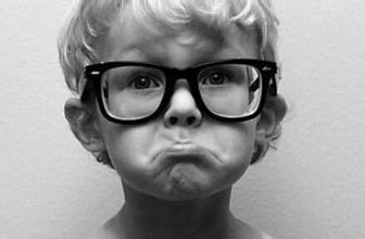 近视矫正激光手术的利与弊,激光矫正近视需理智