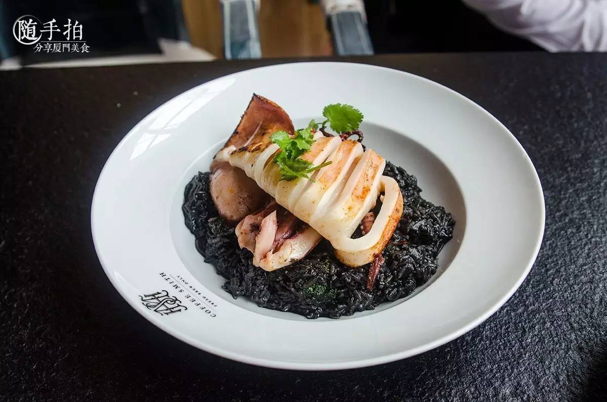 新店｜快看，近期最火的咖啡厅，竟然有最污最污的炖饭