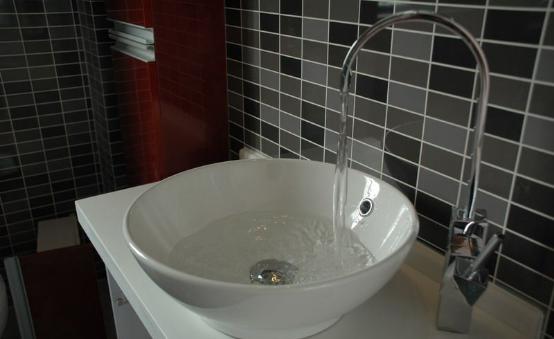 水费越交越多！水表总是自转检测却正常，这次被我发现猫腻了