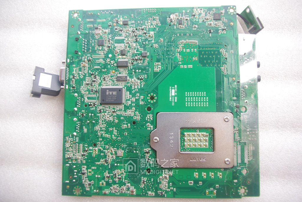 联想thinkcentre一体机怎么拆,联想thinkcentre一体机拆解