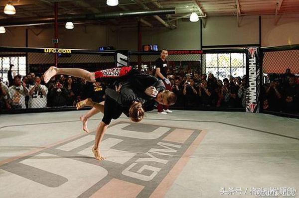 博尔特被人们誉为什么,博尔特刘翔谁更伟大