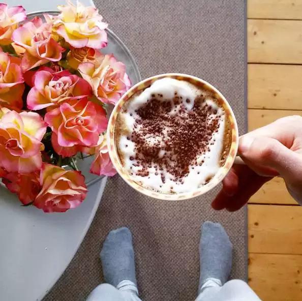 他是一位德国帅哥，因为跑步在Instagram上获得了51万