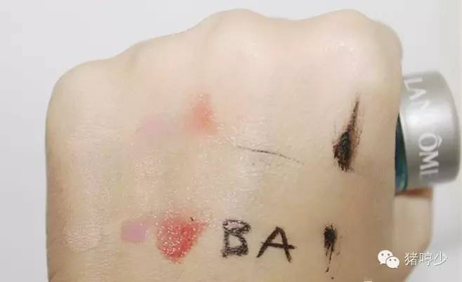 素颜淡妆女神必备色,素颜女生要知道什么化妆品最好