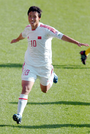 曾经比肩梅西的国足之星,梅西2005世青赛足球之星