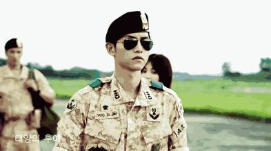 世界上最遥远的距离就是爱与不爱,世界上最遥远的距离每周日更新