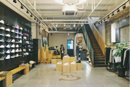 穿很潮去买手店,穿潮流约女神魔都潮流买手店指南