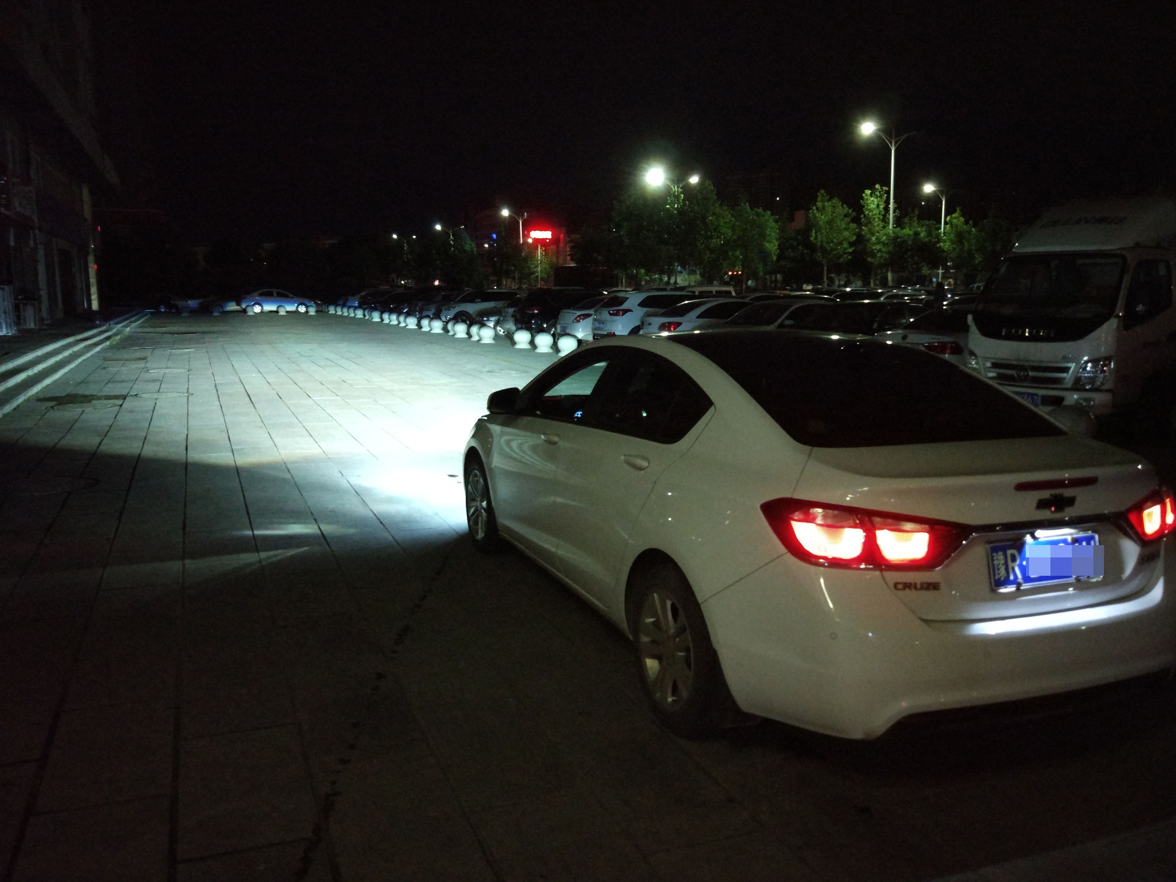 经典科鲁兹改灯怎么开灯快,科鲁兹改装大灯突然不亮了