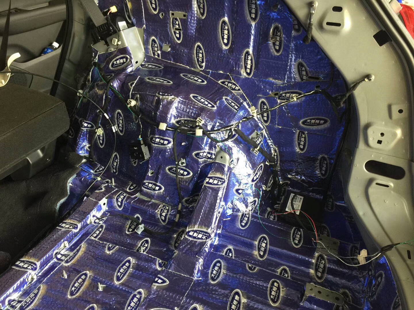 荣威550发动机隔音教程,荣威550整车隔音棉