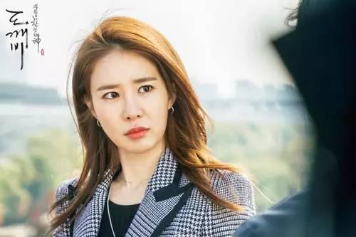 骨头型国字脸瘦脸方法,国字脸圆脸女生