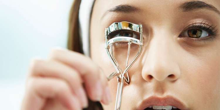 睫毛夹不翘怎么办,睫毛没有睫毛夹怎么夹翘