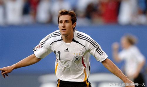 2017世界足坛十大帅哥,足坛史上十大帅哥第一名卡卡