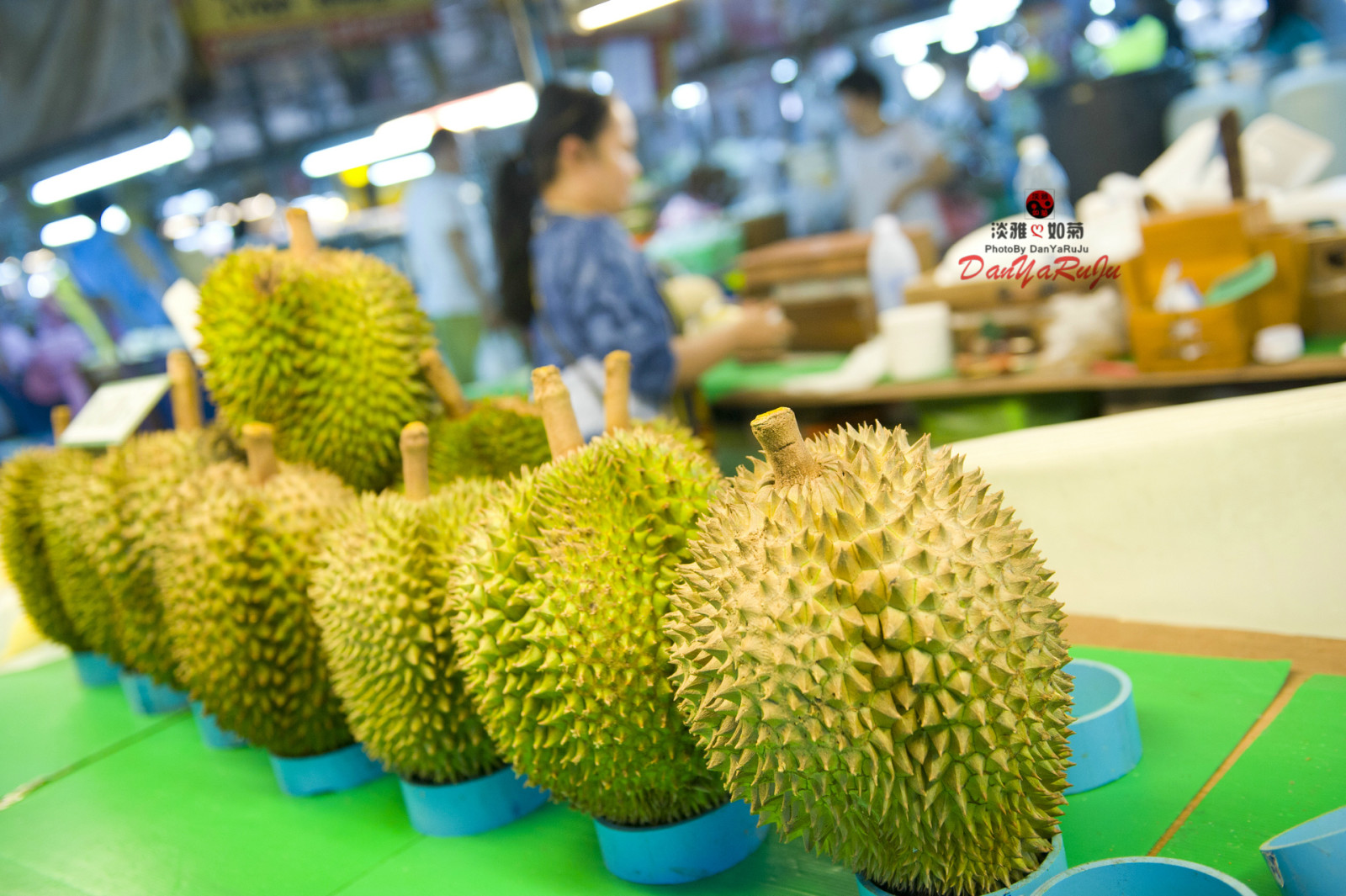 泰国山竹新鲜美味 (泰国清迈最大的食物批发市场)