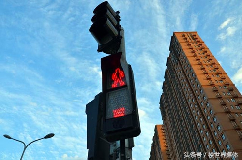 马云早期鼓励阿里员工谈50套房子,马云进军房产租赁市场