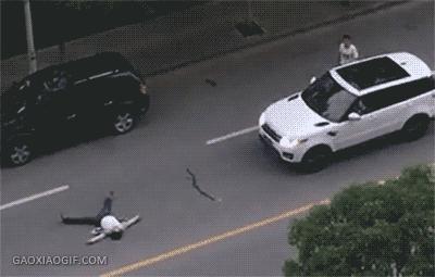 开车在路上遇到碰瓷的如何处理,开车故意碰瓷讹人涉嫌什么罪名