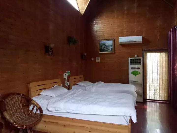 洛龙区银杏帝都温泉地址,洛阳银杏帝都温泉