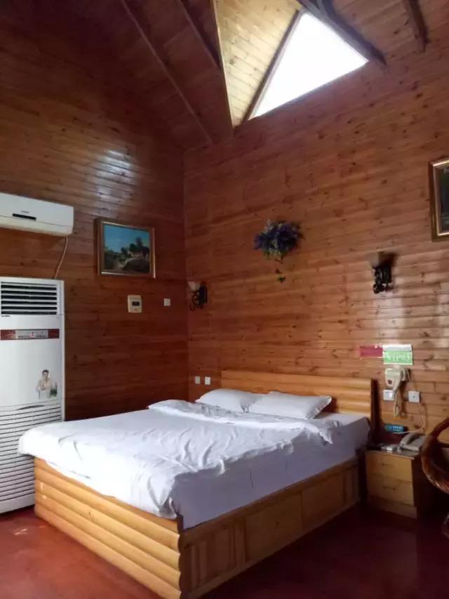 洛龙区银杏帝都温泉地址,洛阳银杏帝都温泉