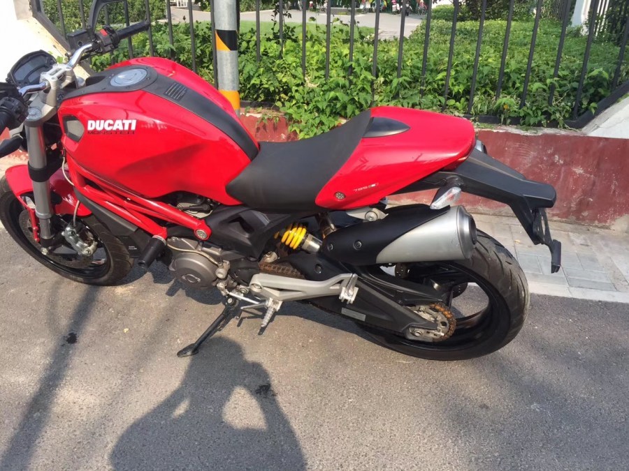 杜卡迪大魔鬼2021款最帅摩托车,杜卡迪monster795百公里加速