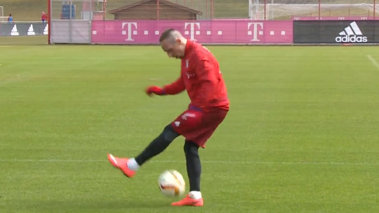 足球踩球教学教案,足球有哪些假动作或过人方法