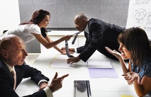 得罪了领导的亲戚怎么办,领导的亲戚犯了错该如何解决