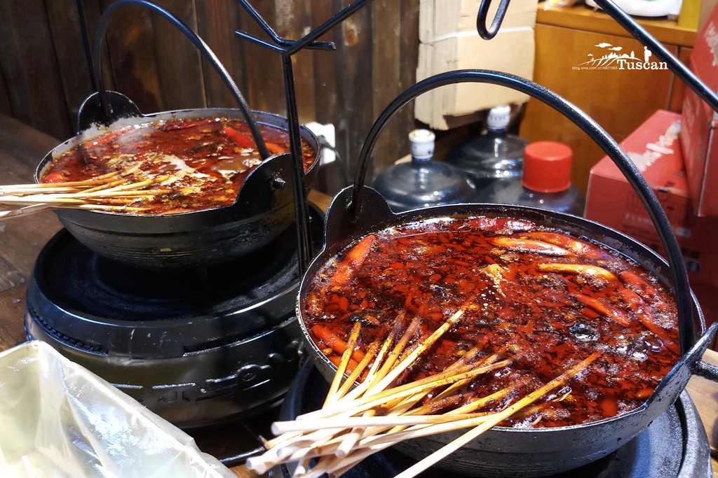 三星galaxyc8港版,三星galaxyc8像素