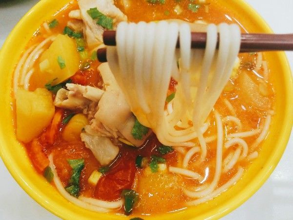 从香港去深圳吃饭,从香港过来布吉吃炒粉