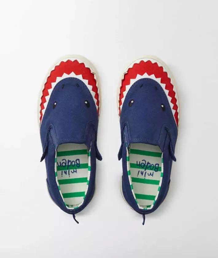 哪种款式的童鞋秋冬季百搭,好看的秋冬鞋子推荐童鞋