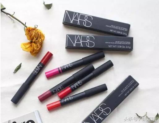 黄皮玫瑰色口红,兰蔻黄皮显白口红秋冬