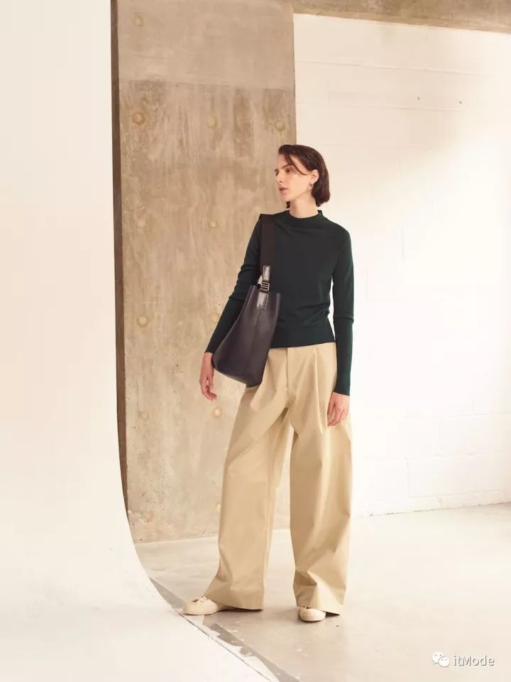 阔腿裤平底鞋,平底鞋阔腿裤搭配图片