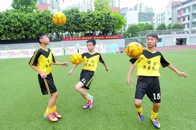 成为不了国足大将，但他成为了足球看盘大师！