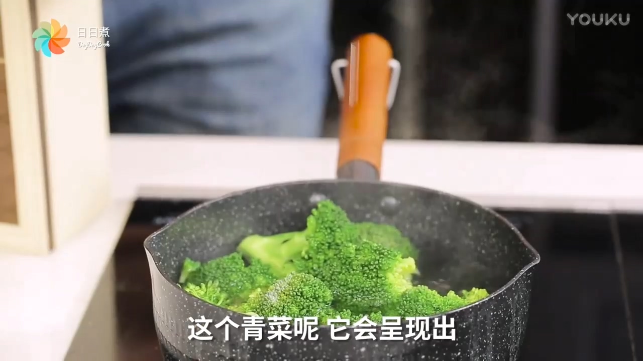 张亮参加的厨艺综艺节目,张亮厨艺中餐厅