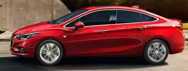 单身男生可以优先考虑的3款平民车！外形帅气回头率高！