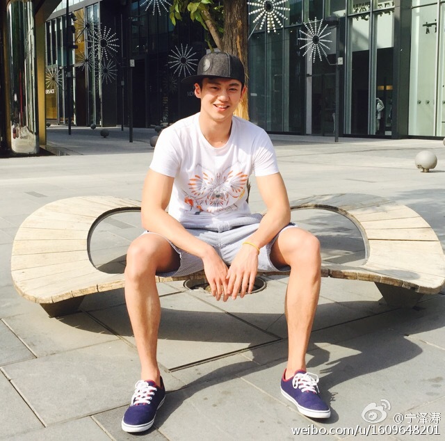 山有木兮木有枝，谁都没有我花痴（一）中国体坛十大帅哥