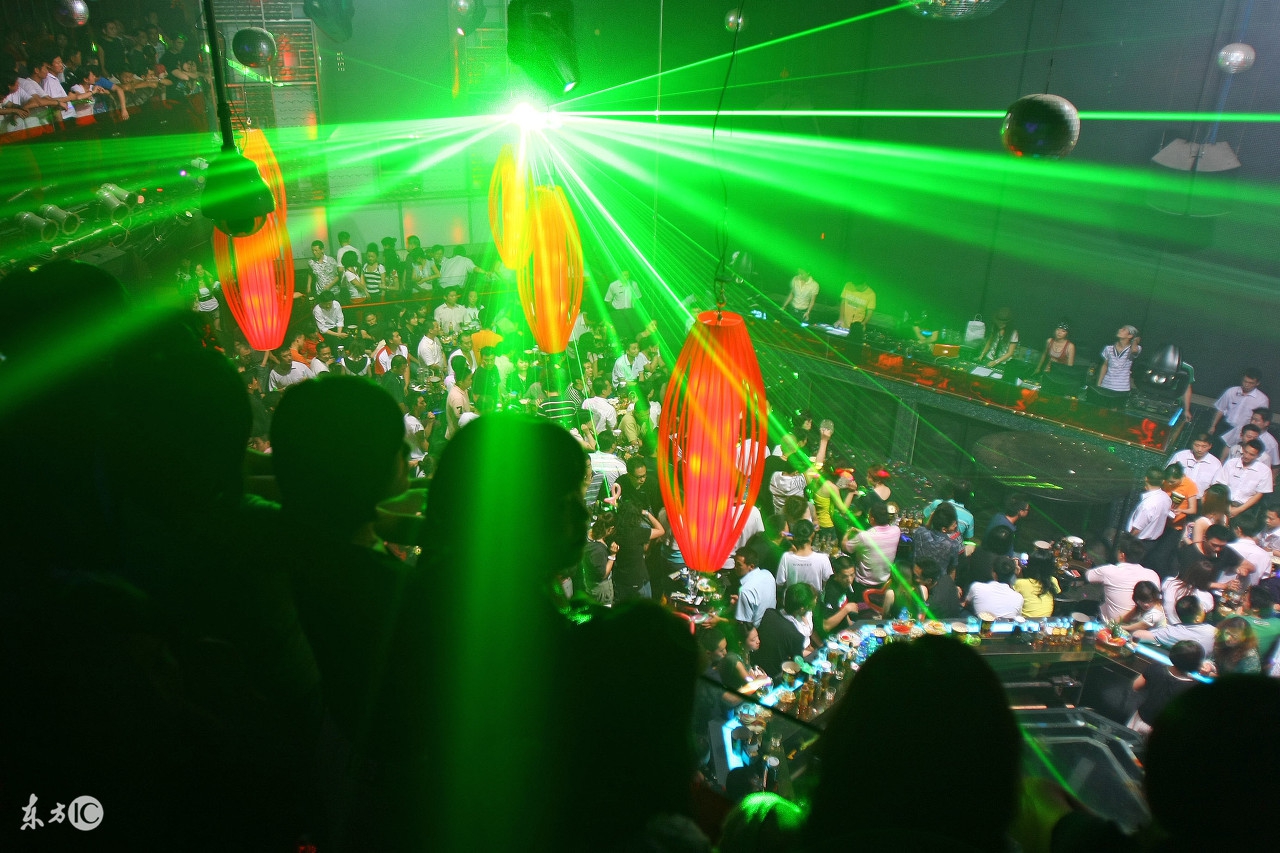 嗨皮厦门玩转厦门旅游厦门之三：疯狂夜店好玩酒吧推荐