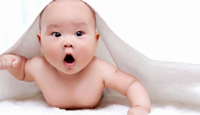 新生儿肚子胀气哭闹不睡觉怎么办,新生儿肚子胀气吃益生菌多久有效