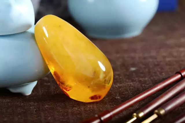 蜜蜡的种类及图片介绍,蜜蜡的种类及价值及图片