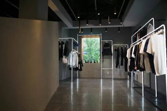 陈冠希在三里屯的潮牌店,陈冠希的东京店铺