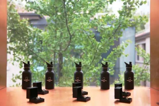 陈冠希在三里屯的潮牌店,陈冠希的东京店铺