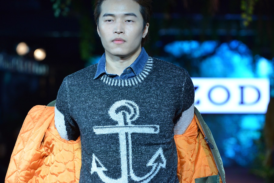 秋冬潮牌爆款穿搭,顶级潮牌秋冬穿搭